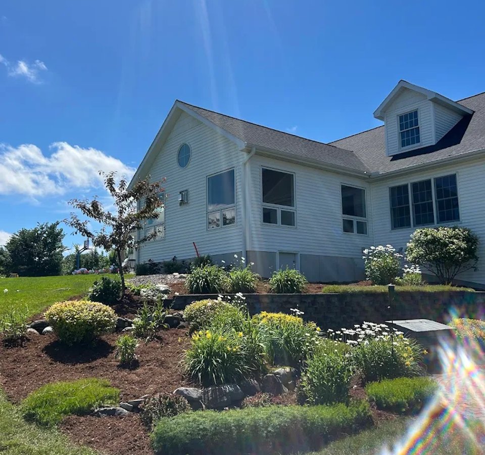 Residential front yard landscaping